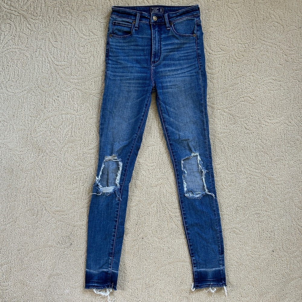 High-waisted Abercrombie Jeans